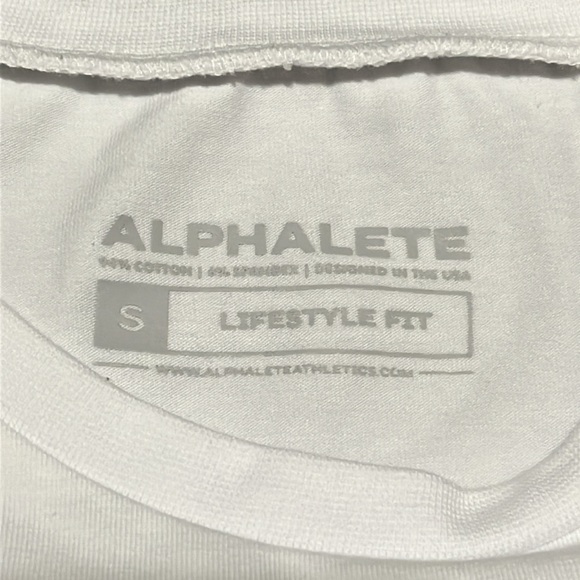 Alphalete Signature Fitted Crop Lifestyle T-Shirt - White - Small - Picture 4 of 5